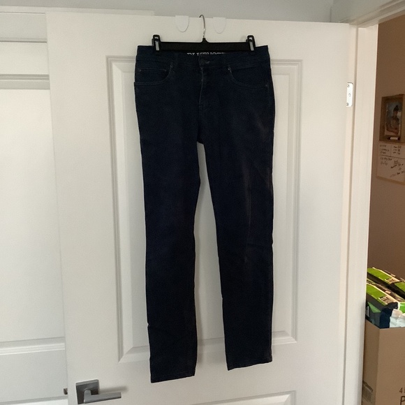 Jeans - Picture 1 of 1